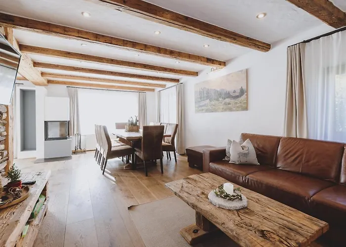 Molly By We Rent Chalet